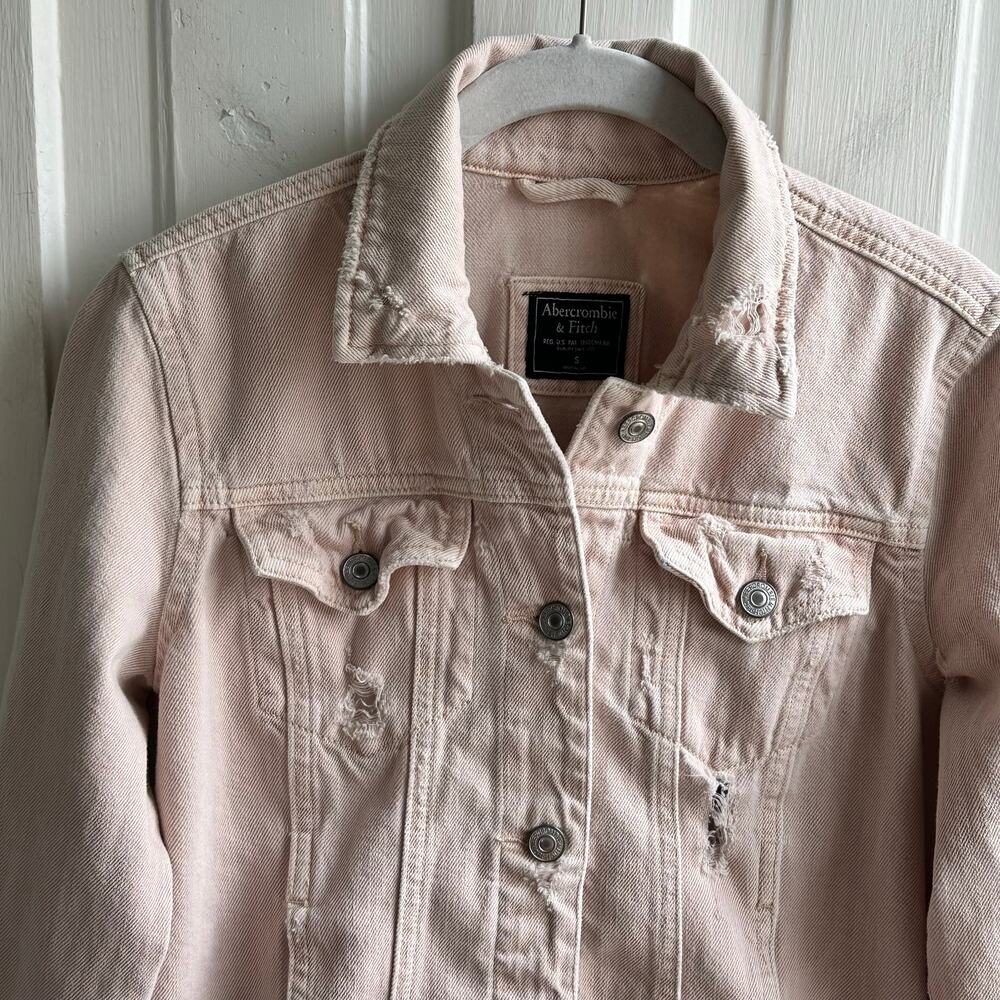 Abercrombie & Fitch Blush Pink Distressed Jean Jacket - Picture 3 of 10